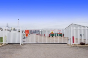 Public Storage - Pickerington - 11955 Spring Creek Dr - Photo 4