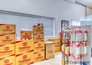 CubeSmart Self Storage - WA Seattle Des Moines Memorial Dr - Photo 7