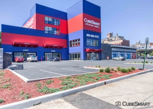 CubeSmart Self Storage - NY Bronx Broadway - Photo 1