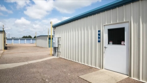Handy Mini Self Storage (Wynne) - Photo 8