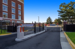 Public Storage - Fairfax - 3849 Pickett Rd - Photo 4