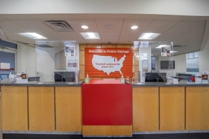 Public Storage - Capitol Heights - 800 Ritchie Rd - Photo 3