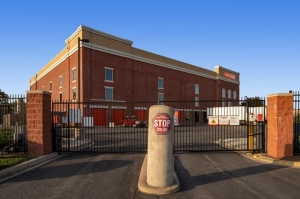 Public Storage - Frederick - 7396 Grove Rd - Photo 4