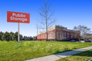 Public Storage - Chantilly - 3700 Centreville Rd - Photo 1