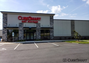 Storage Units at CubeSmart Self Storage - NC Charlotte Callabridge CT - 10023 Callabridge Court