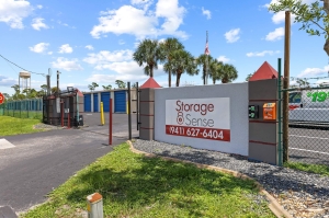Storage Sense - Port Charlotte - Photo 1