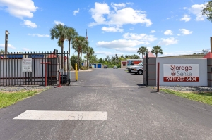 Storage Sense - Port Charlotte - Photo 2