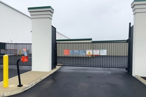 Public Storage - Westfield - 17200 Foundation Pkwy - Photo 4