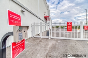CubeSmart Self Storage - FL Kissimee W Carroll Street - Photo 2
