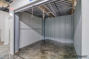CubeSmart Self Storage - NJ Kearny Breiderhoft Rd - Photo 9