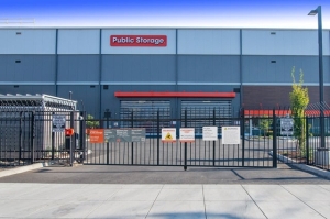 Public Storage - Portland - 2100 N Albina Ave - Photo 4