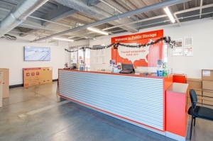 Public Storage - Portland - 11858 NE Halsey St - Photo 3