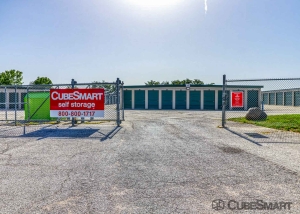 CubeSmart Self Storage - IL Peoria Hale Avenue - Photo 1