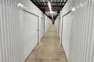 Public Storage - Kansas City - 14400 E US Highway 40 - Photo 2