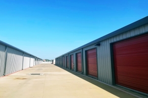 Public Storage - Pantego - 2216 W Park Row Drive - Photo 2