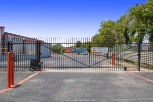 Public Storage - Fort Worth - 3500 McCart Ave - Photo 4