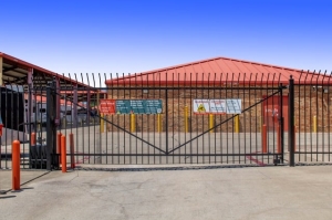 Public Storage - Watauga - 5501 Watauga Rd - Photo 4