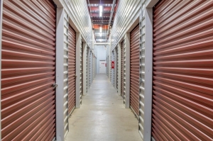 Public Storage - Fort Worth - 5529 Locke Ave - Photo 2