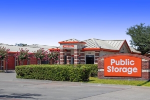 Public Storage - Carrollton - 2200 E Belt Line Rd - Photo 1