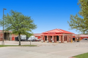 Public Storage - Fort Worth - 6355 WJ Boaz Rd
