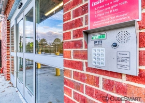 CubeSmart Self Storage - GA Dunwoody North Shallowford Rd - Photo 2