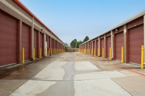 Public Storage - Bedford - 3124 Harwood Rd - Photo 2