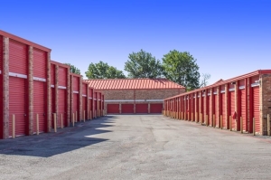 Public Storage - Mesquite - 2023 N Galloway Ave - Photo 2