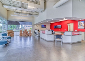 CubeSmart Self Storage - CA Orange South Tustin St - Photo 4