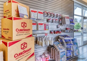 CubeSmart Self Storage - CA Orange South Tustin St - Photo 4