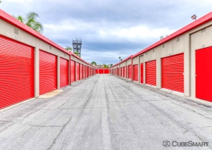 CubeSmart Self Storage - CA Orange South Tustin St - Photo 5