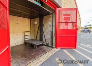 CubeSmart Self Storage - CA Oceanside Via El Centro - Photo 7