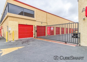 CubeSmart Self Storage - CA Oceanside Via El Centro - Photo 2