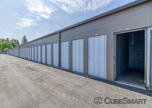 CubeSmart Self Storage - CA Santa Ana Fairview St - Photo 5