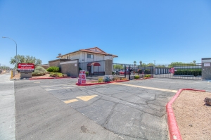 CubeSmart Self Storage - AZ Tempe S Mcclintock Dr - Photo 2