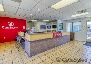 CubeSmart Self Storage - CA Fontana Baseline Ave - Photo 5
