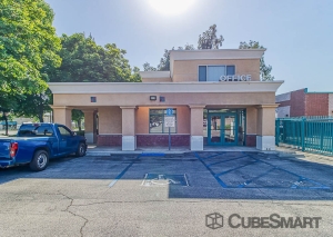 CubeSmart Self Storage - CA Redlands W Redlands Blvd - Photo 5