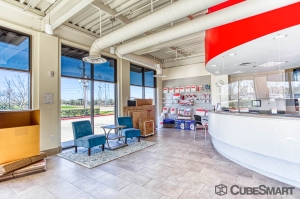 CubeSmart Self Storage - TX Sugar Land Hwy 6 - Photo 12
