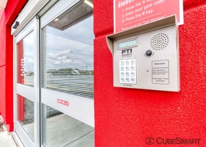 CubeSmart Self Storage - DE New Castle N Dupont Hwy - Photo 8