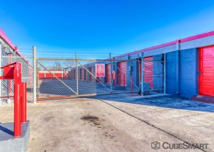 CubeSmart Self Storage - TX Victoria N Ben Wilson St - Photo 7