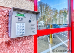 CubeSmart Self Storage - MD District Heights - Photo 7