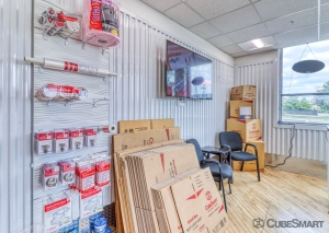 CubeSmart Self Storage - IA Des Moines 8th Street - Photo 5