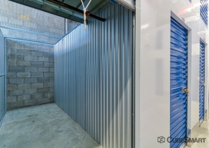 CubeSmart Self Storage - NY Glendale Cooper Ave - Photo 5