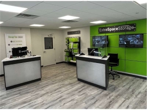 Extra Space Storage - 7556 - Madison - Ski Ln - Photo 3