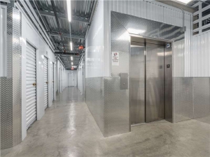 Extra Space Storage - 0354 - Long Beach - W Wardlow Rd - Photo 5