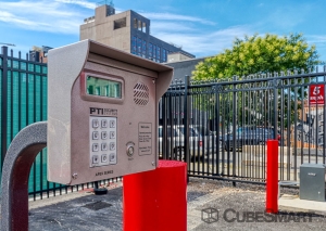 CubeSmart Self Storage - NY Brooklyn Bogart St - Photo 4