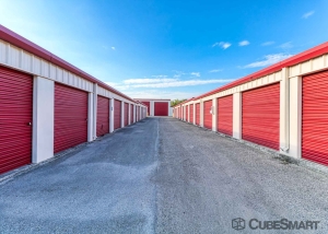 CubeSmart Self Storage - TX New Braunfels N Walnut Ave - Photo 5