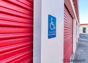 CubeSmart Self Storage - TX New Braunfels N Walnut Ave - Photo 7