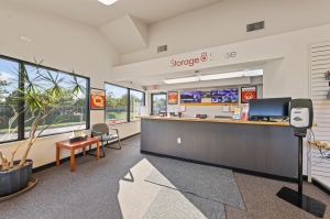 Storage Sense - Chesterfield - Photo 8