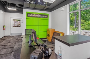 Extra Space Storage - 7900 - Congers - Route 303 - Photo 6