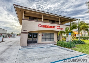CubeSmart Self Storage - Southwest Martin Downs - Photo 6